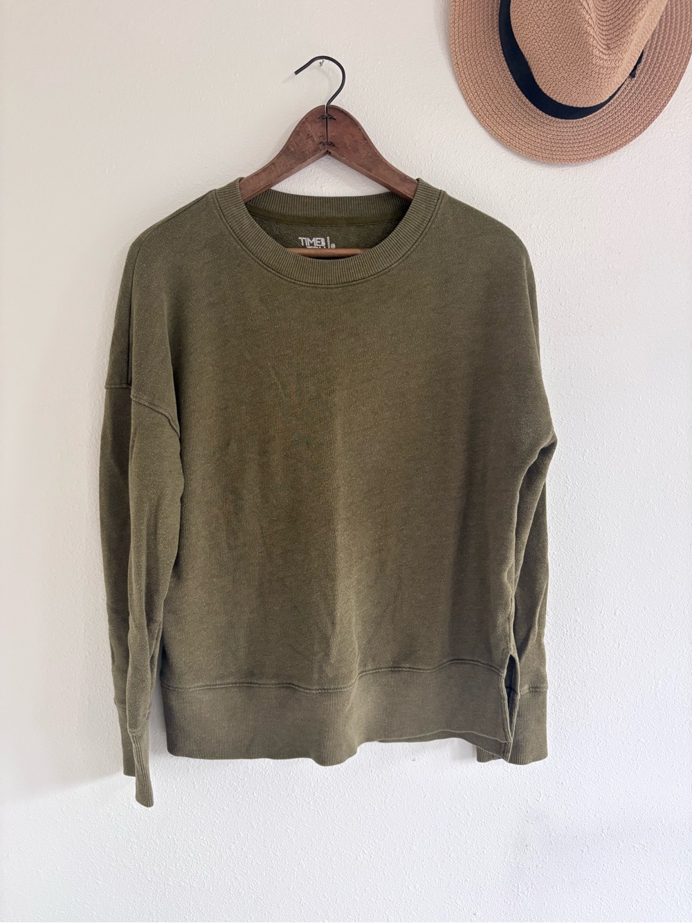 Time and Tru Women’s Small Olive Green Oversized Crewneck Sweatshirt Side Slits